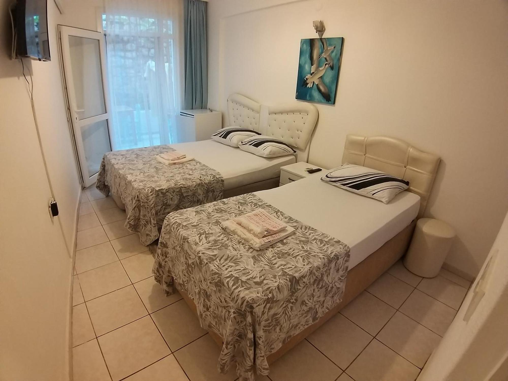 Beyaz Apart Pansiyon Çeşme Buitenkant foto