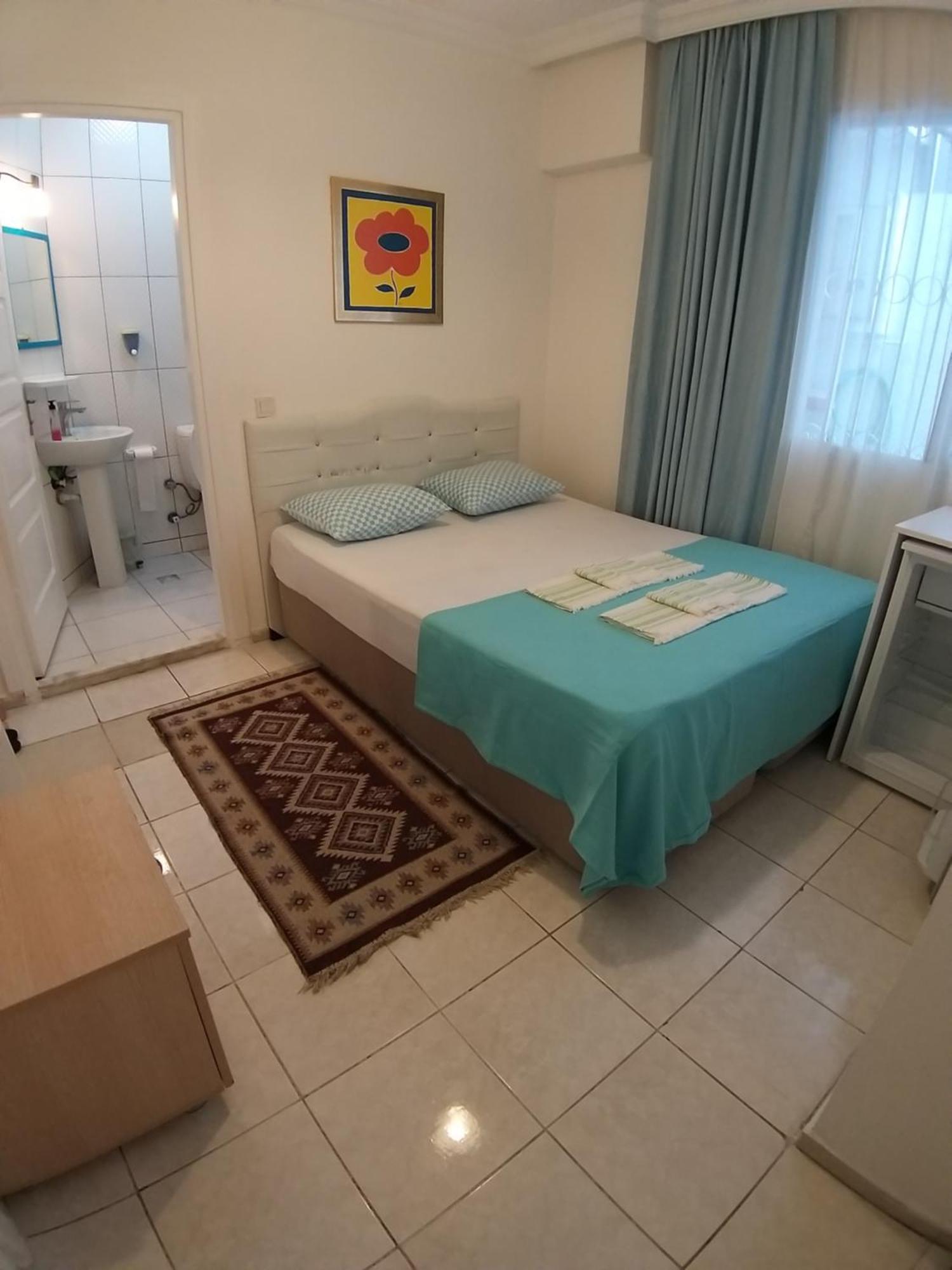 Beyaz Apart Pansiyon Çeşme Buitenkant foto